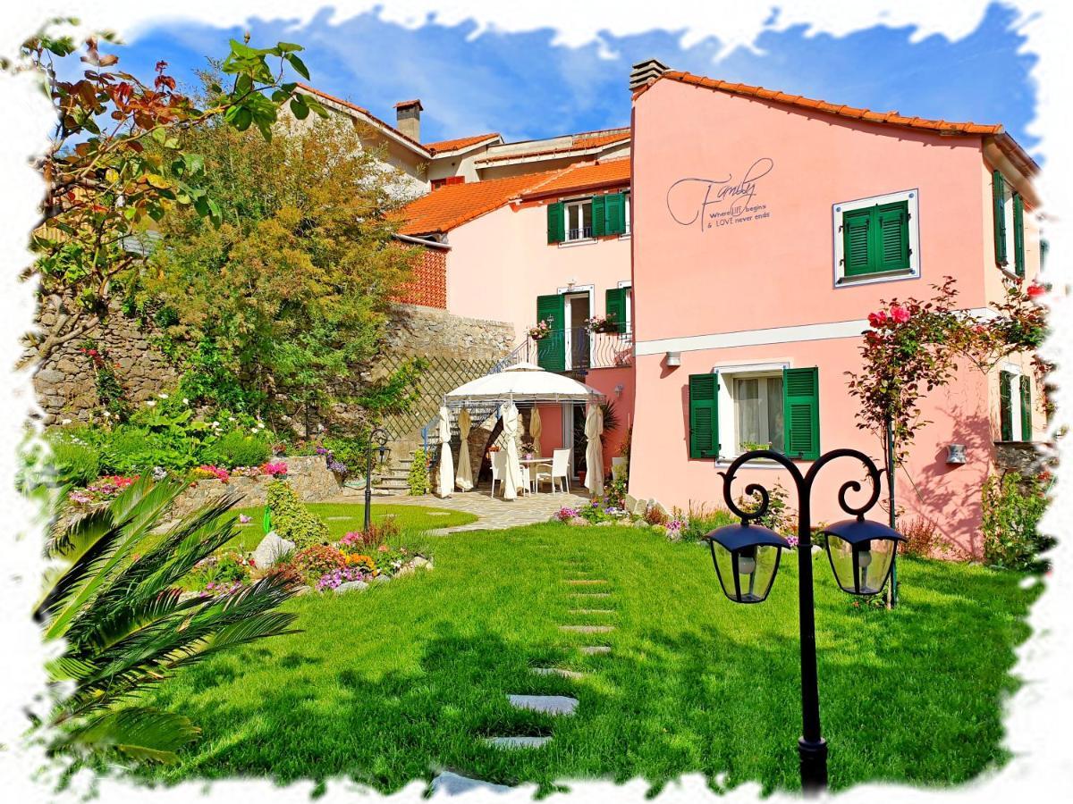 Casa Vacanze Family Albisola Superiore Exterior foto