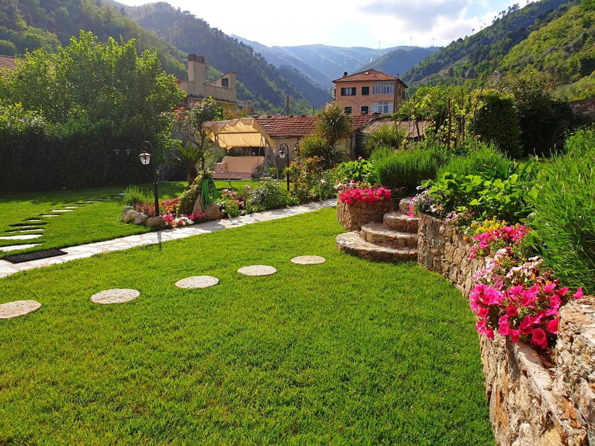 Casa Vacanze Family Albisola Superiore Exterior foto